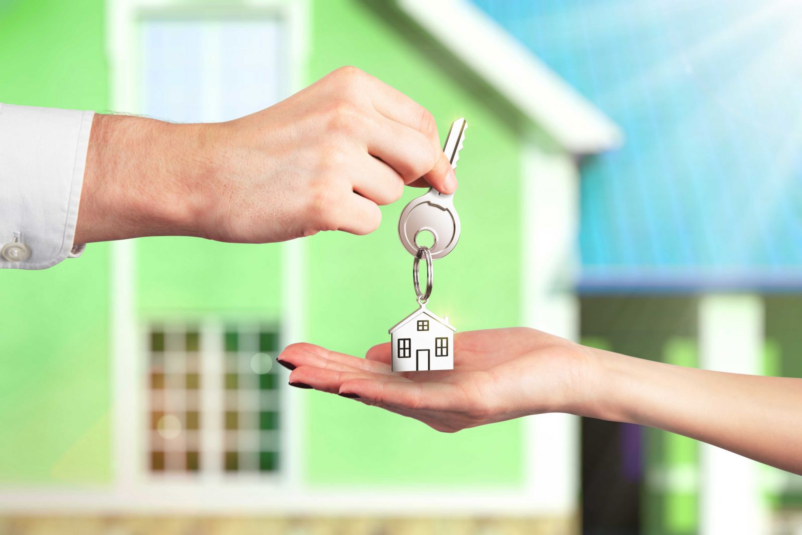 Можно ли продать квартиру, если был льготный кредит?